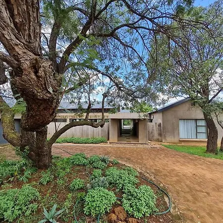 No 16 Elements - 5 Bedroom Beauty Moheme Exterior photo