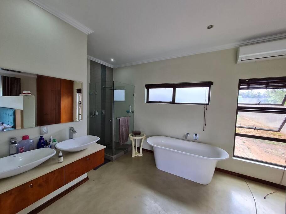 No 16 Elements - 5 Bedroom Beauty * Moheme