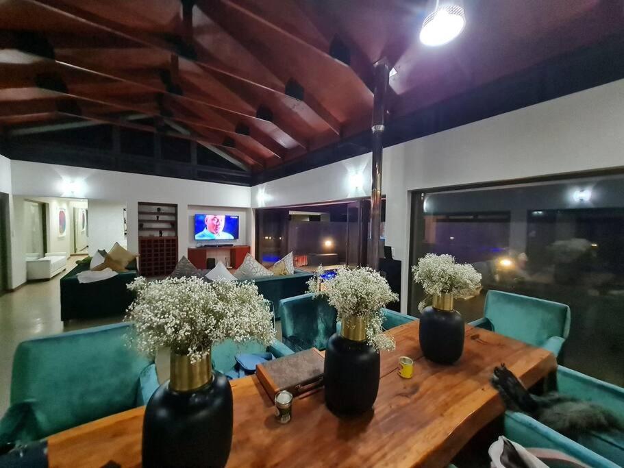 No 16 Elements - 5 Bedroom Beauty *