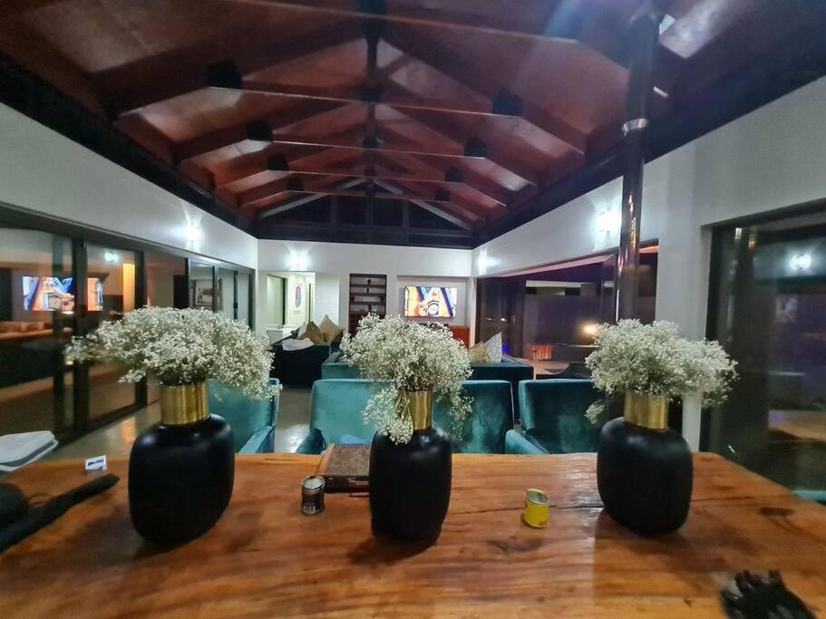 No 16 Elements - 5 Bedroom Beauty Holiday home *